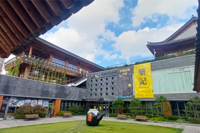 �\�E���ؕ��U���Z���^�[�i�C���[�W�j