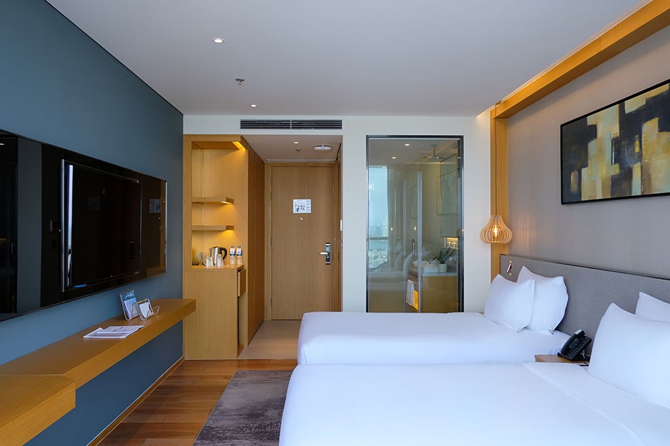 �v�����X�z�e���_�i���i�X�[�y���A�V�e�B�r���[�j