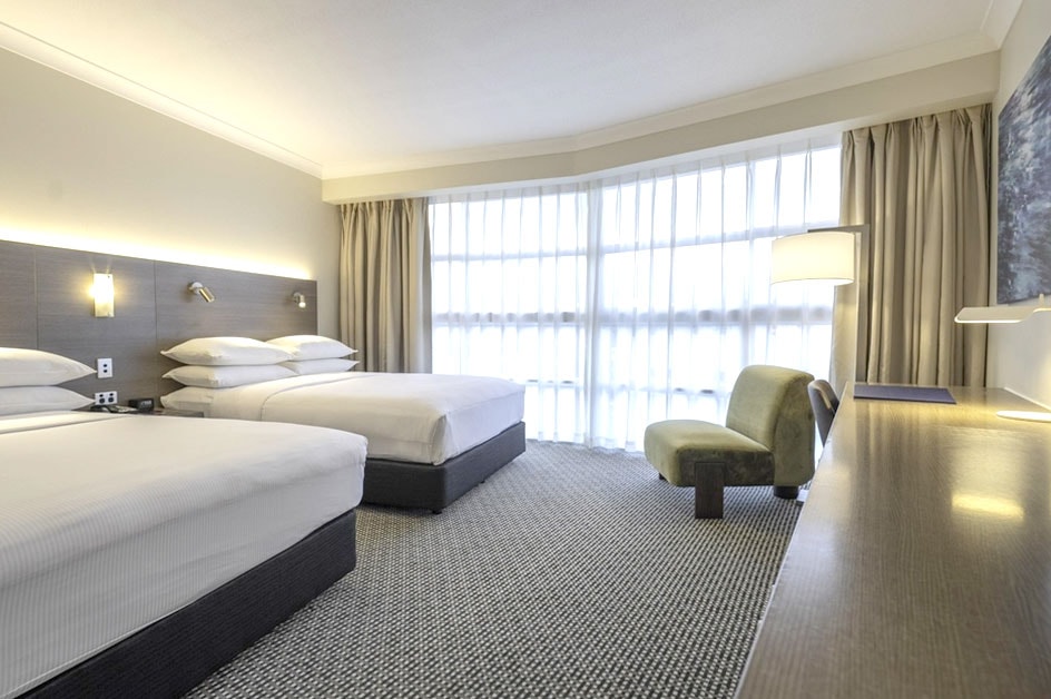 �_�u���c���[�o�C�q���g�� �z�e�� �P�A���Y�i�f���b�N�X�V�e�B�[�}�E���e���r���[�j